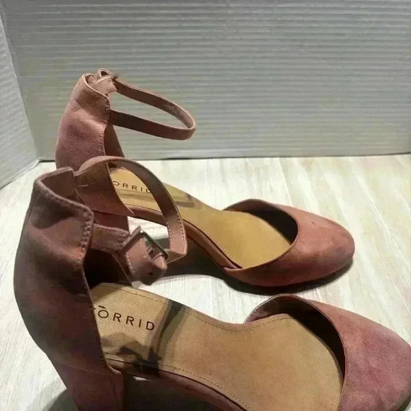TORRID Mauve Pink Suede-Like Block Heel Ankle Strap Almond Toe Size 10 W - Picture 5 of 7